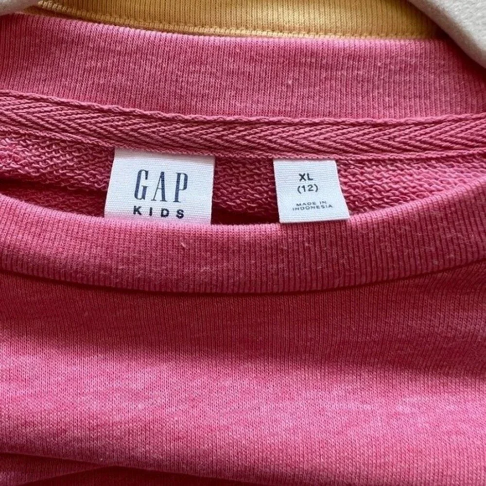 Gap kids Pink sweater long sleeve sweatshirt ruffle detail on sleeve size XL(12)
